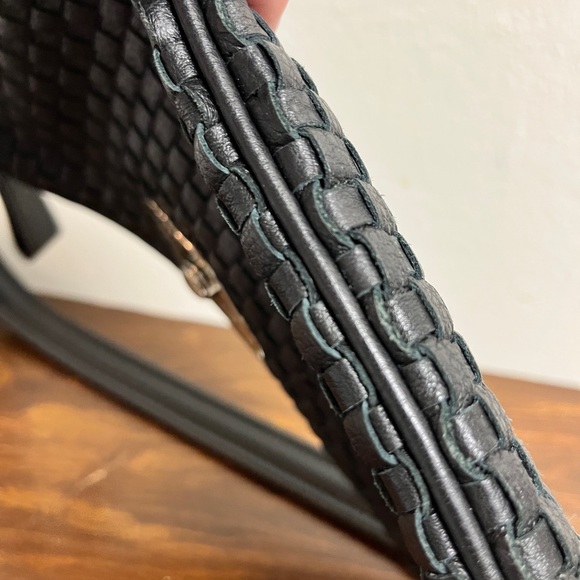 Elliott Lucca Leather Purse - Picture 5 of 5